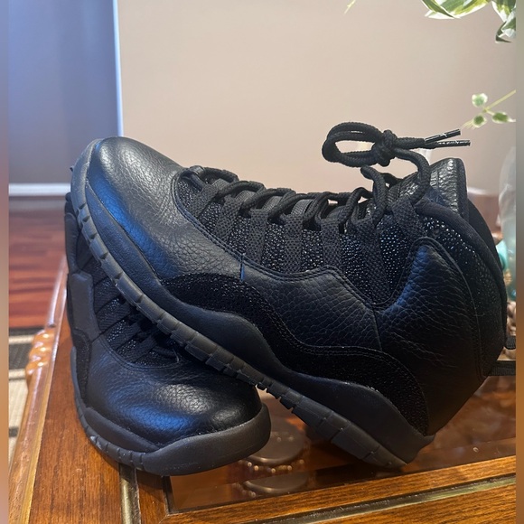 Jordan 10 (OVO) size 8.5 black - Picture 1 of 5
